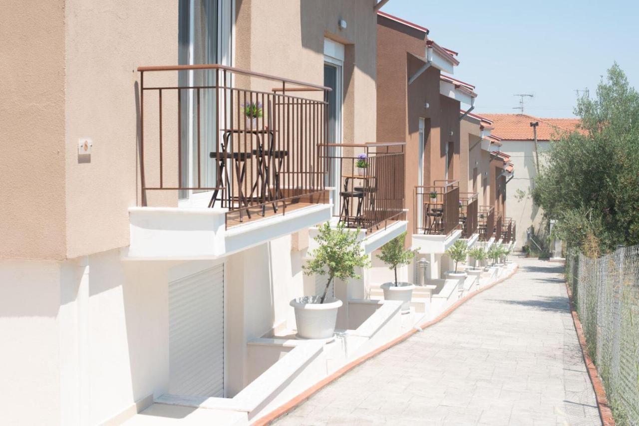 Valery Apartments Pefkochori Exterior foto